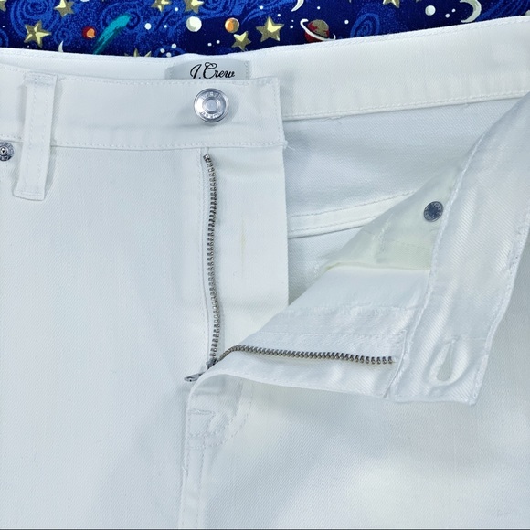 J. Crew Trademark White Jean Skirt, Raw Hem with Fray, Cotton Blend with Stretch - Picture 4 of 9
